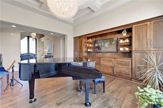 $3,875,000 | 16916 Bond Street, Overland Park, KS 66221