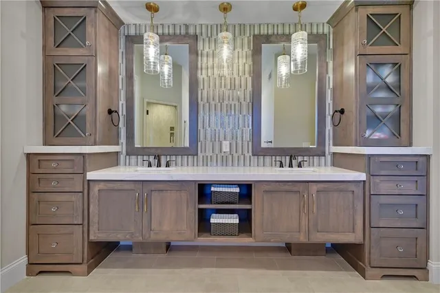 $3,875,000 | 16916 Bond Street, Overland Park, KS 66221