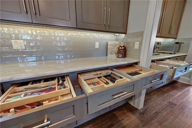 $3,875,000 | 16916 Bond Street, Overland Park, KS 66221