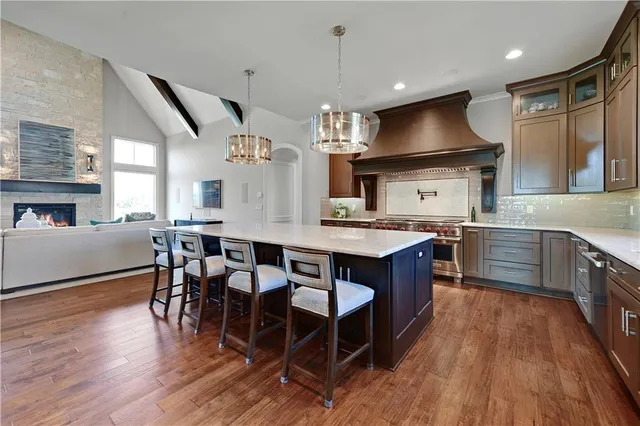 $3,875,000 | 16916 Bond Street, Overland Park, KS 66221