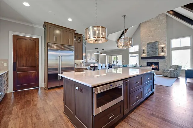 $3,875,000 | 16916 Bond Street, Overland Park, KS 66221