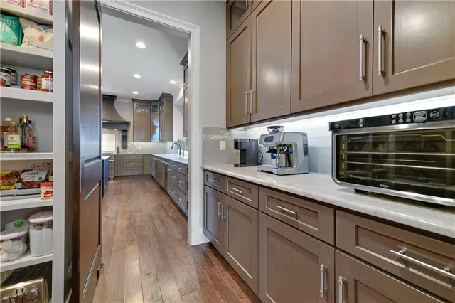 $3,875,000 | 16916 Bond Street, Overland Park, KS 66221