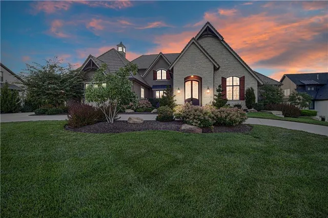 $3,875,000 | 16916 Bond Street, Overland Park, KS 66221