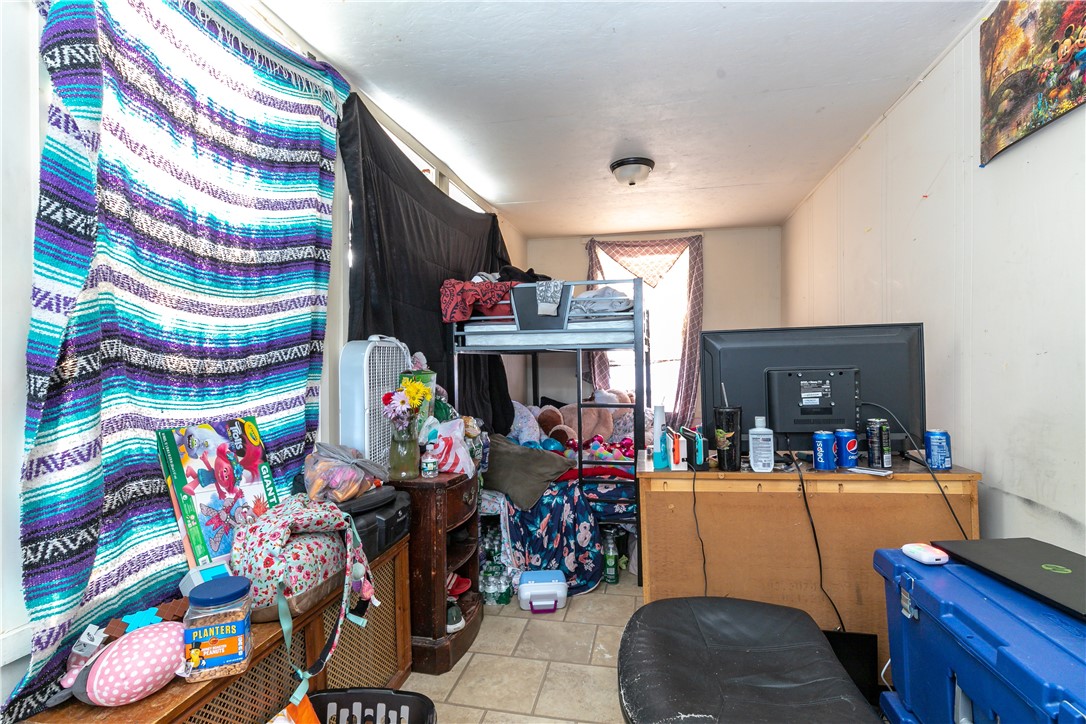 120 Beacon Avenue Woonsocket, RI 02895 - Photo 21 of 28 100 Beacon Bonus Room