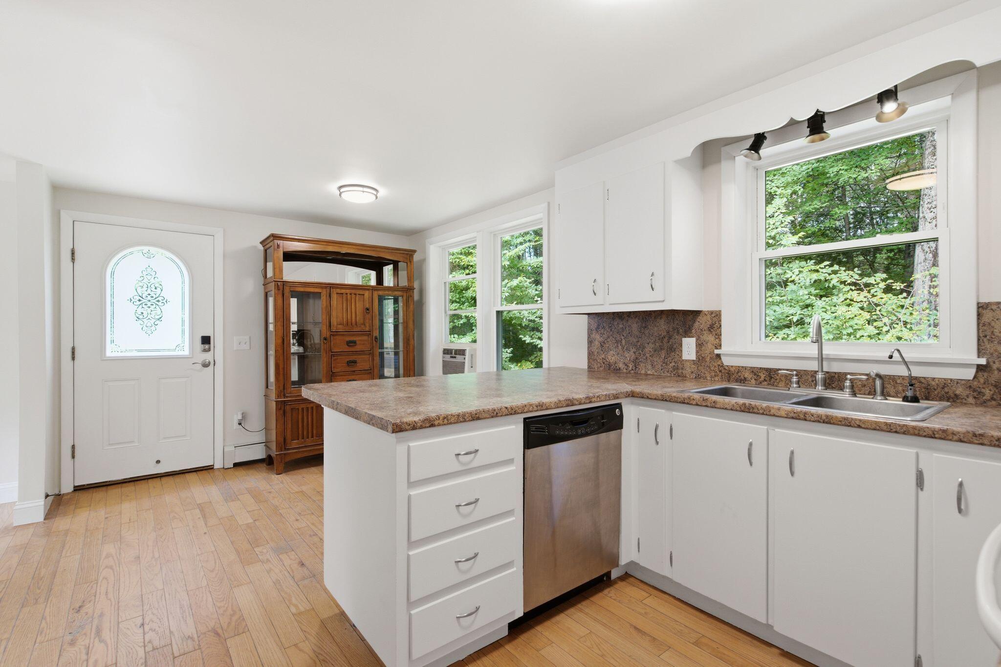 24 Crockett Road Gorham, ME 04038 - Photo 12 of 35 14_DSC01342
