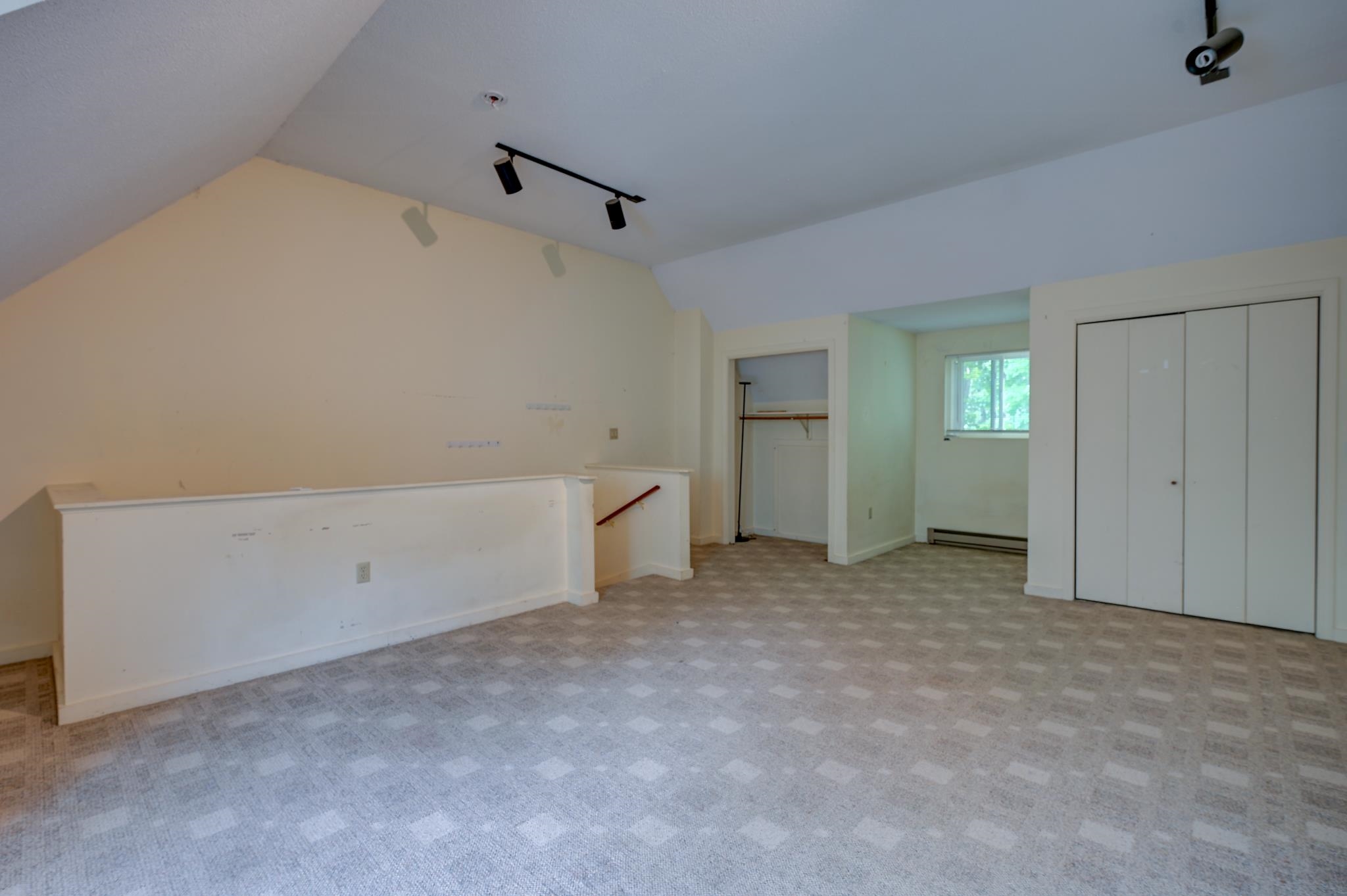25 Hawke Road, Unit 11A Conway, NH 03860 - Photo 18 of 25