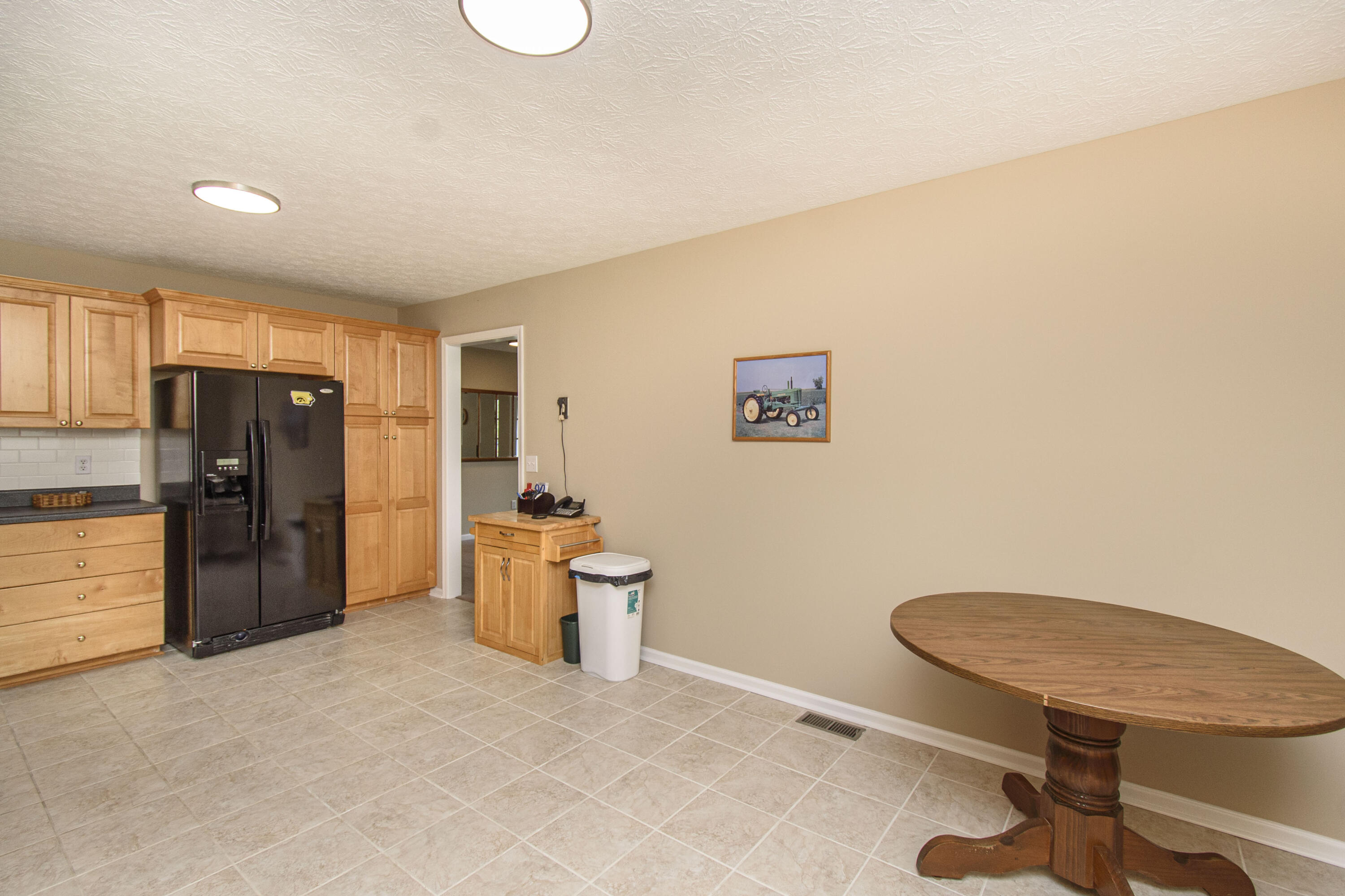584 Kings Store Road Northeast Floyd, VA 24091 - Photo 23 of 51 a view of a livingroom with furniture