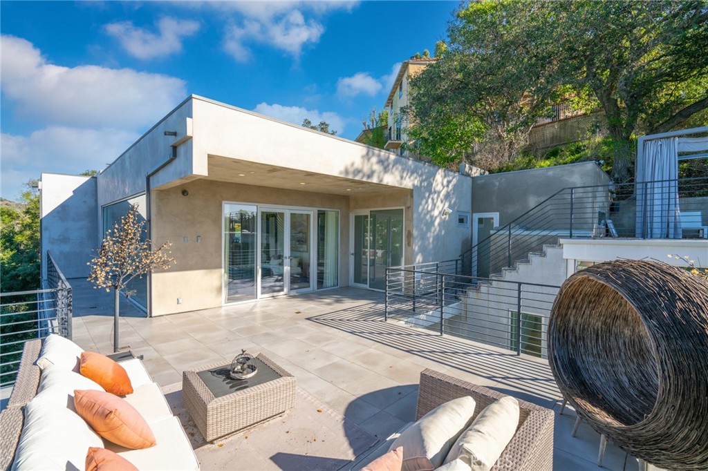 9716 Oak Pass Road Beverly Hills, CA 90210 - Photo 55 of 63