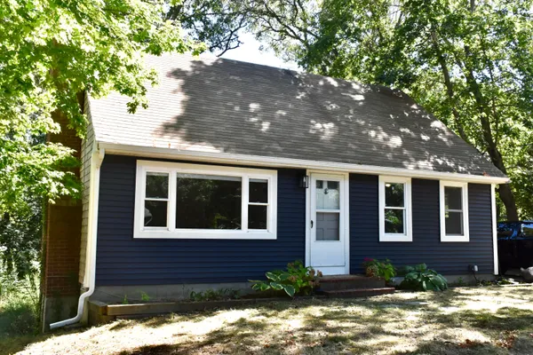 $475,000 | 296 Lincoln Road, Hyannis, MA 02601