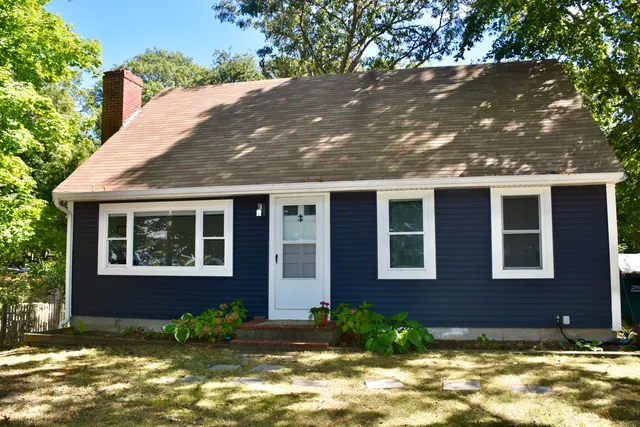 $479,000 | 296 Lincoln Road, Hyannis, MA 02601