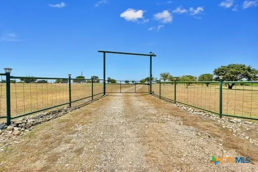 $560,000 | 820 County Road 339, Moody, TX 76557