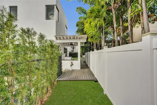 $19,000 | 10223 Northwest 75th Terrace, Doral, FL 33178