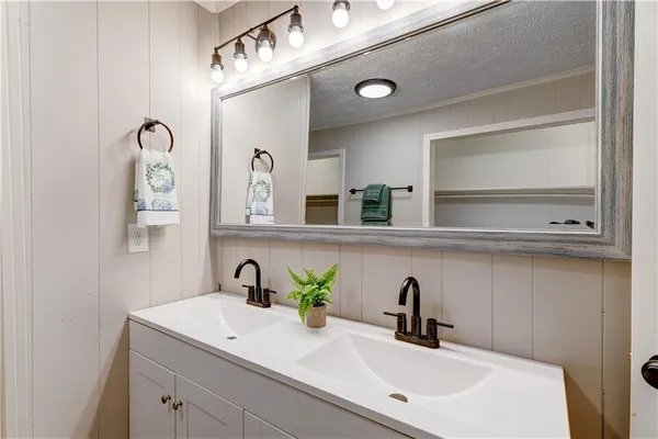 $325,000 | 140 Rogers Avenue, Jasper, GA 30143