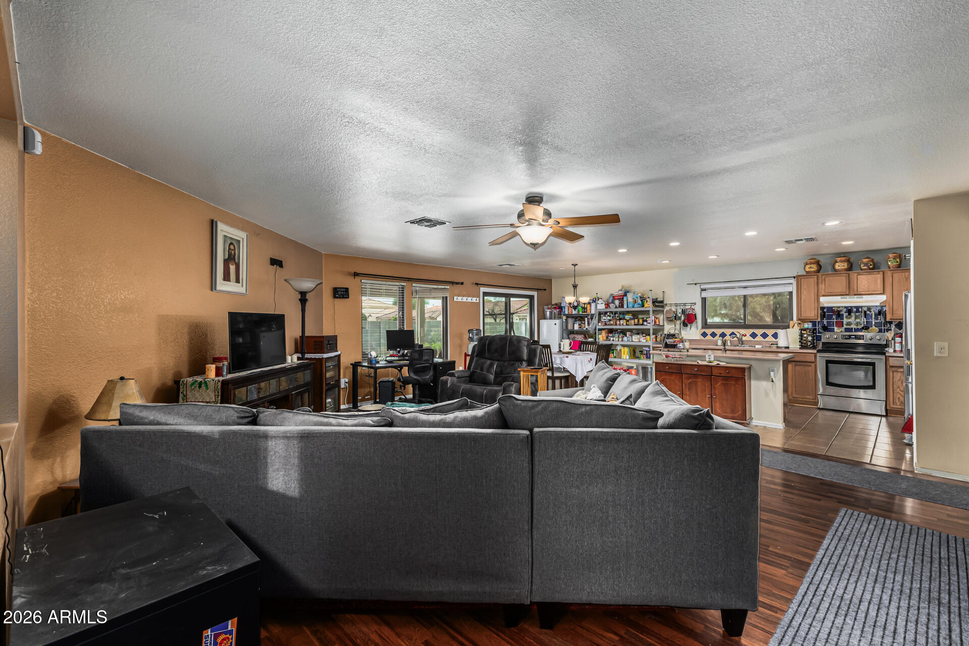 11223 East Raleigh Avenue Mesa, AZ 85212 - Photo 12 of 31 17 Raleigh
