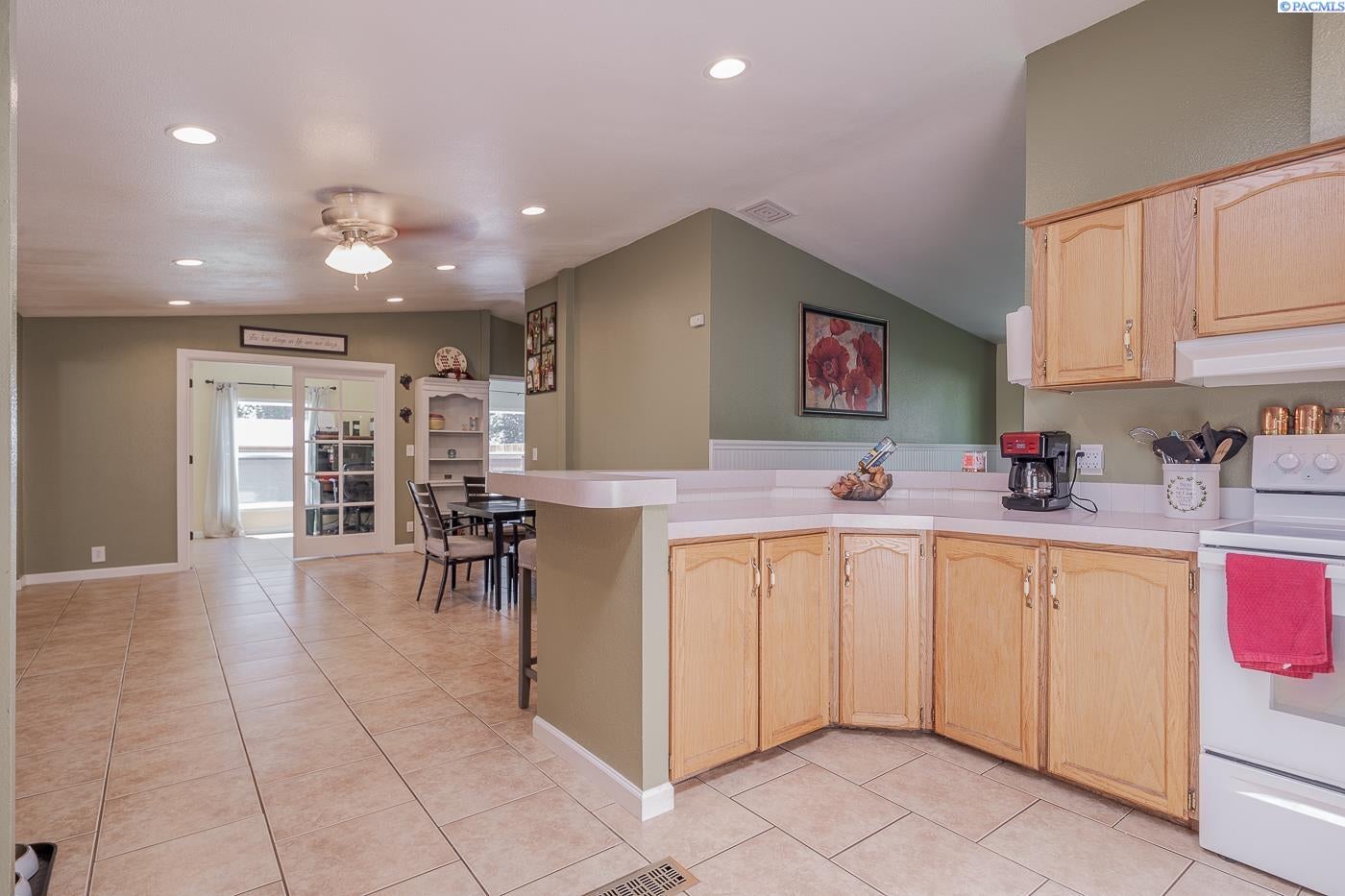 14605 South Haney Road Kennewick, WA 99337 - Photo 17 of 34 Gallery Image 17