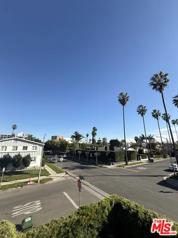 $6,500 | 439 South Sherbourne Drive, Los Angeles, CA 90048