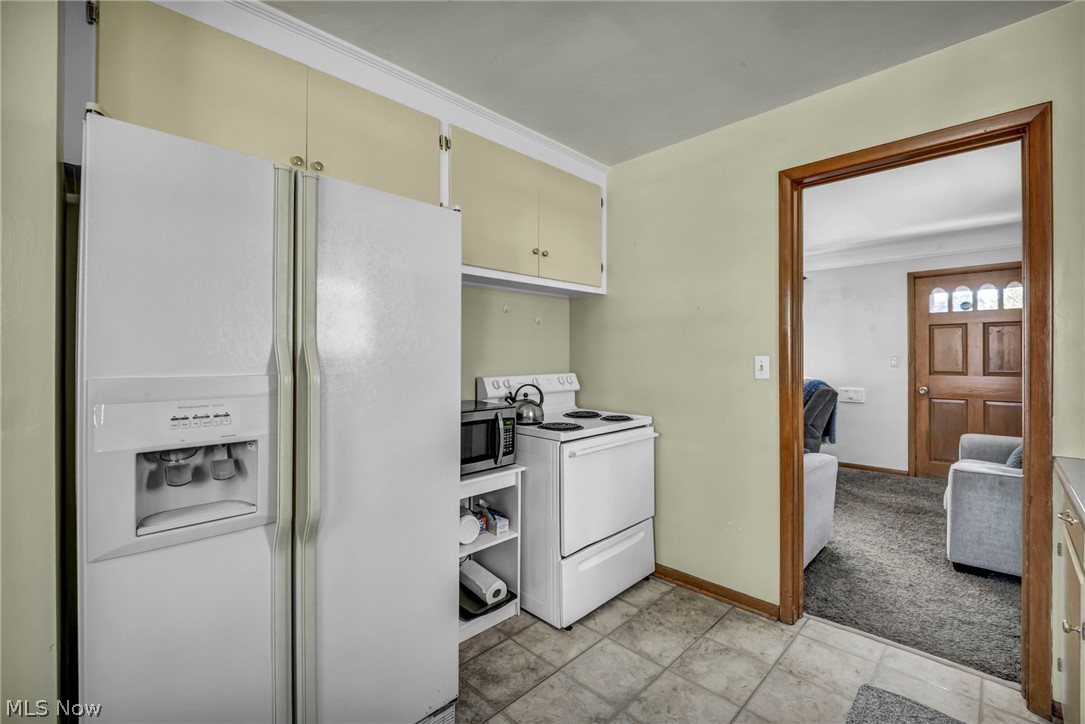 28815 Alton Road Wickliffe, OH 44092 - Photo 9 of 23