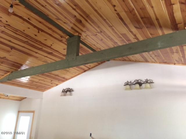 1556 Larson Road Lakeside, AZ 85929 - Photo 8 of 23 Gallery Image 8