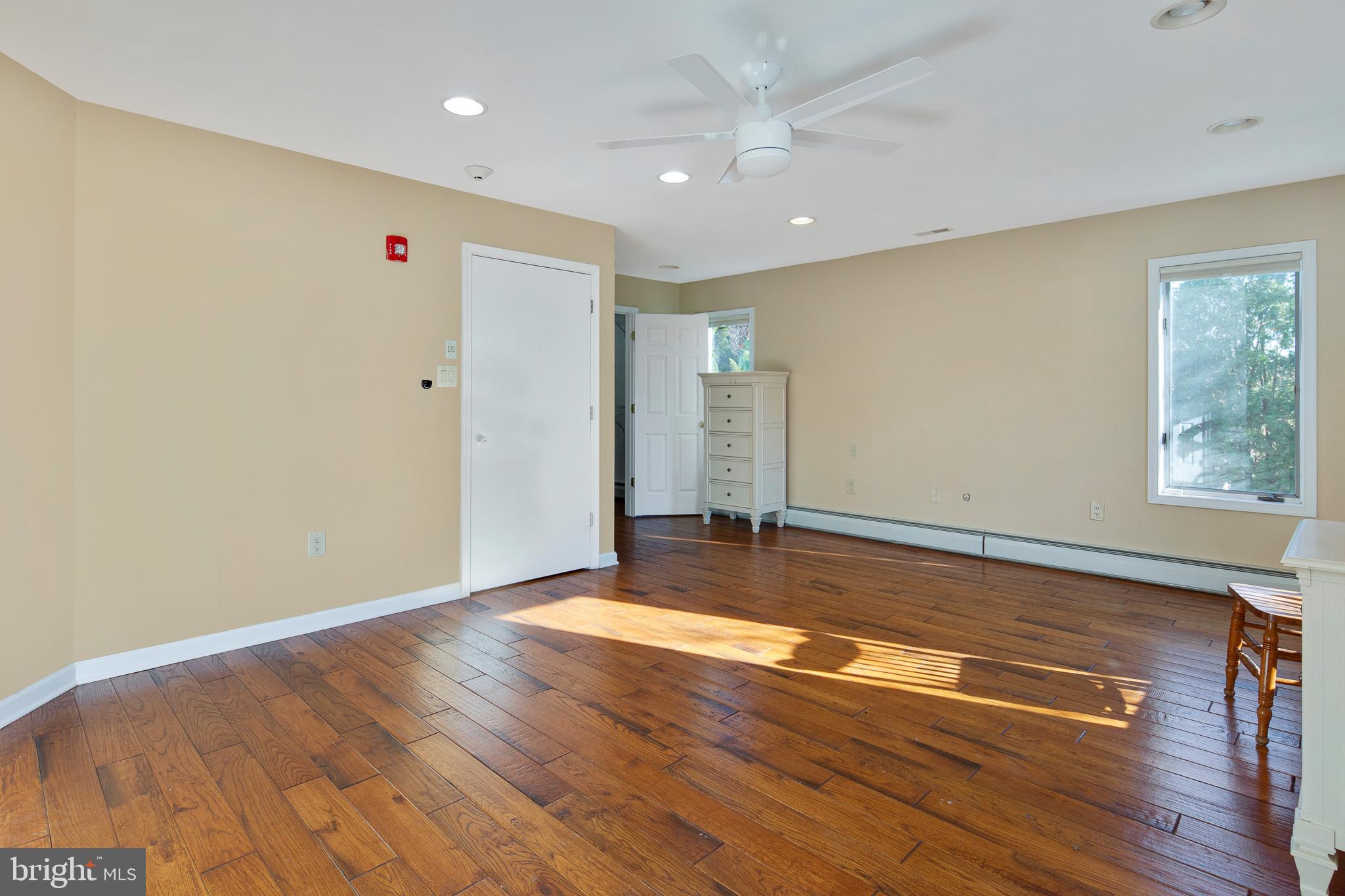 416 Ewan Road Mullica Hill, NJ 08062 - Photo 19 of 42 MAIN FLOOR MASTER w/ en-suite private bath