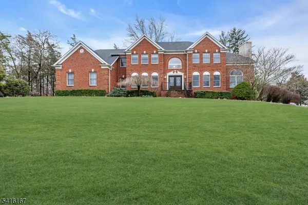 $1,350,000 | 4 Dumont Court, Bridgewater, NJ 08807