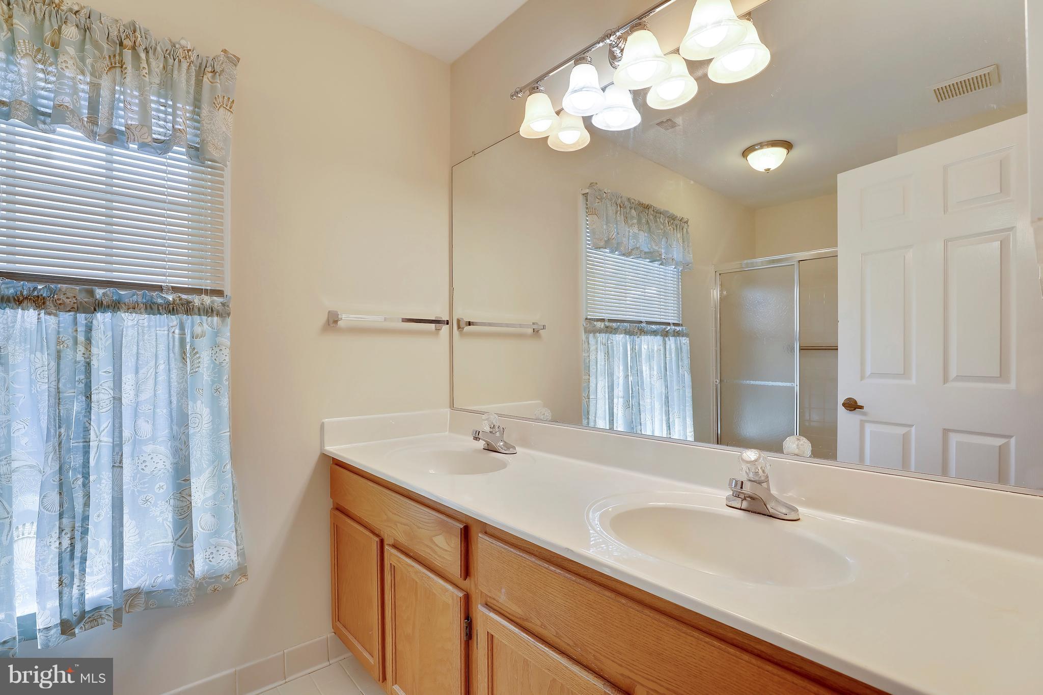 523 Coover Road Annapolis, MD 21401 - Photo 13 of 30 Double vanity in master bath