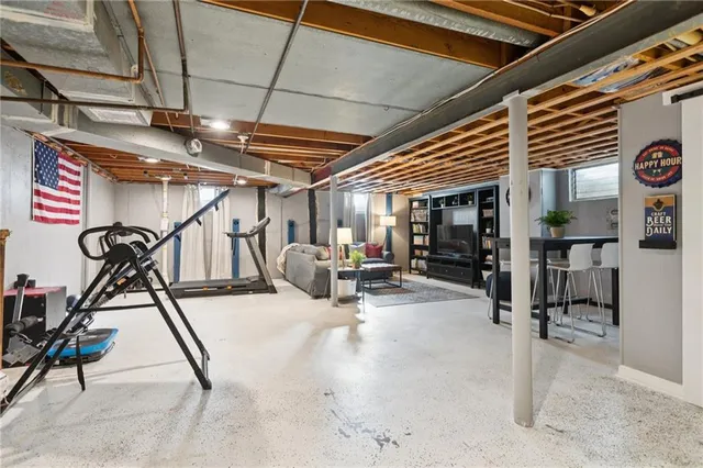 $300,000 | 6205 Northwest Karen Street, Kansas City, MO 64151