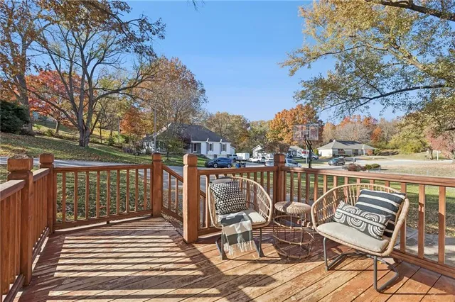 $300,000 | 6205 Northwest Karen Street, Kansas City, MO 64151