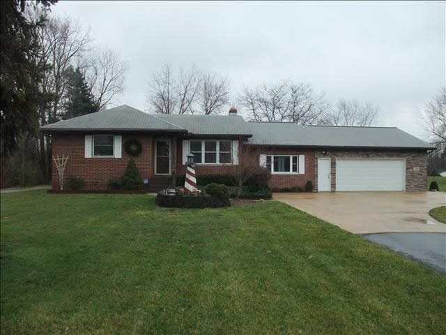 7510 Douglas Road Lambertville, MI 48144 - Photo 1 of 19 20027425.JPG