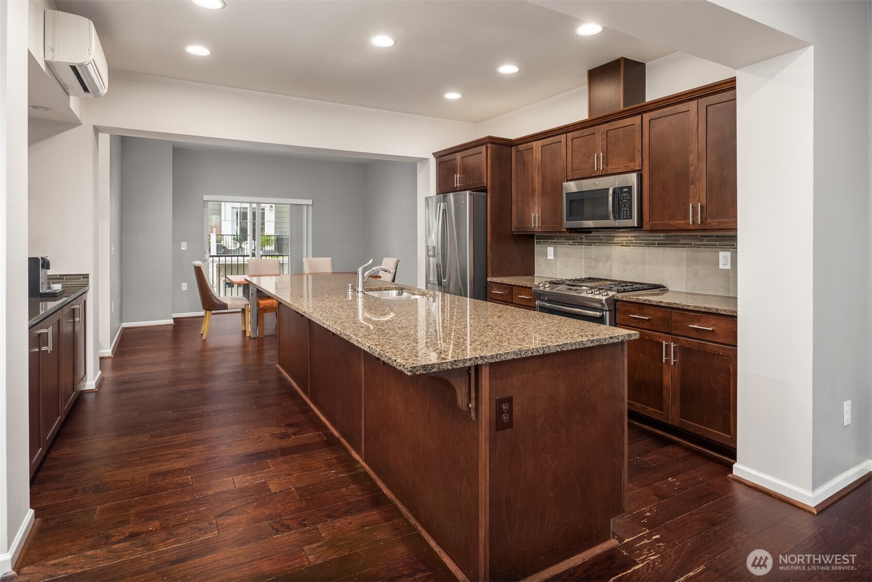 3250 Southwest Graham Street, Unit 104 Seattle, WA 98126 - Photo 4 of 24