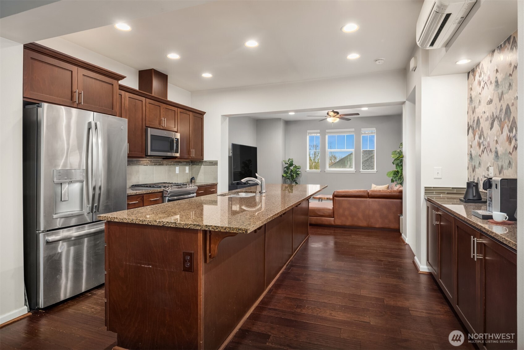 3250 Southwest Graham Street, Unit 104 Seattle, WA 98126 - Photo 8 of 24