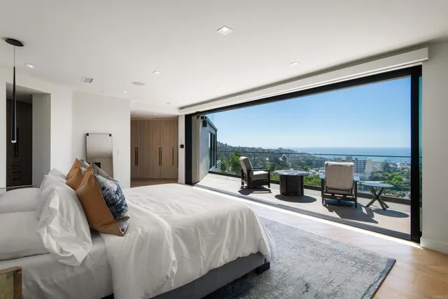 $6,995,000 | 2684 Costebelle Drive, La Jolla, CA 92037