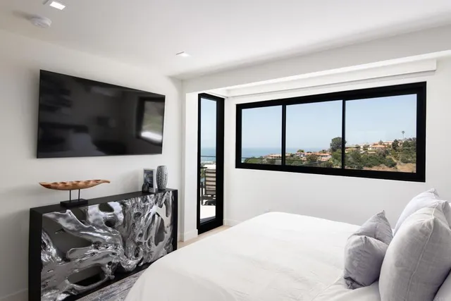 $6,995,000 | 2684 Costebelle Drive, La Jolla, CA 92037