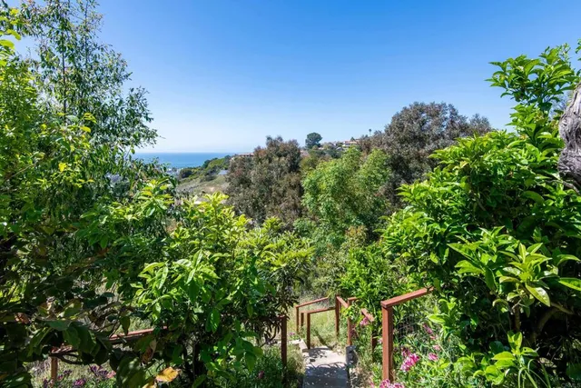$6,995,000 | 2684 Costebelle Drive, La Jolla, CA 92037