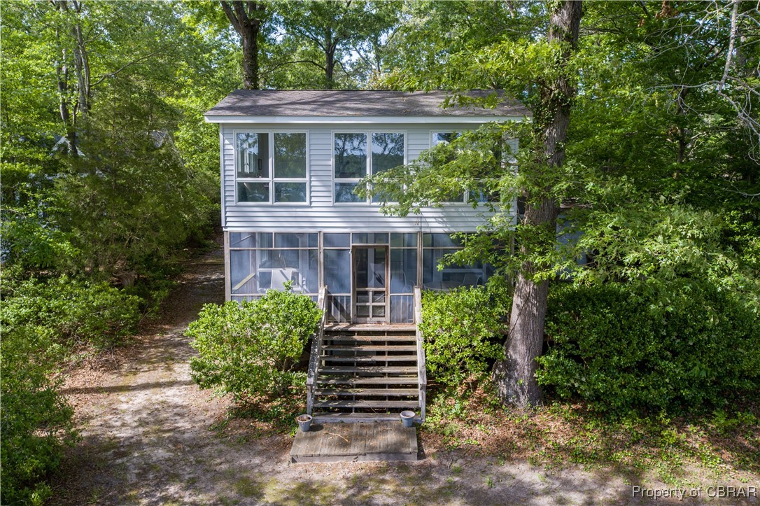 310 River Rd Circle Saluda, VA 23149 - Photo 2 of 48 Gallery Image 2