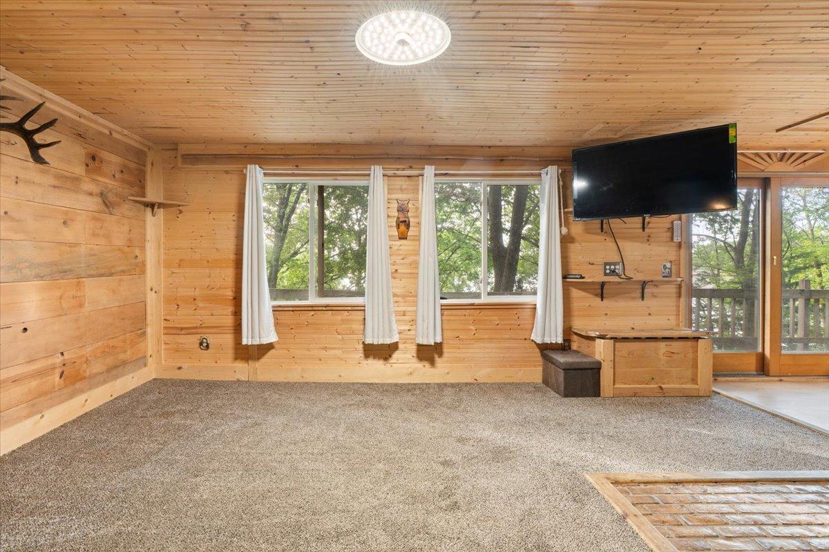 21165 Elkview Circle Richmond, MN 56368 - Photo 10 of 24