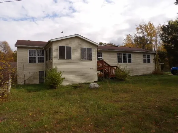 $99,900 | 34637 76th Street, Covert, MI 49043