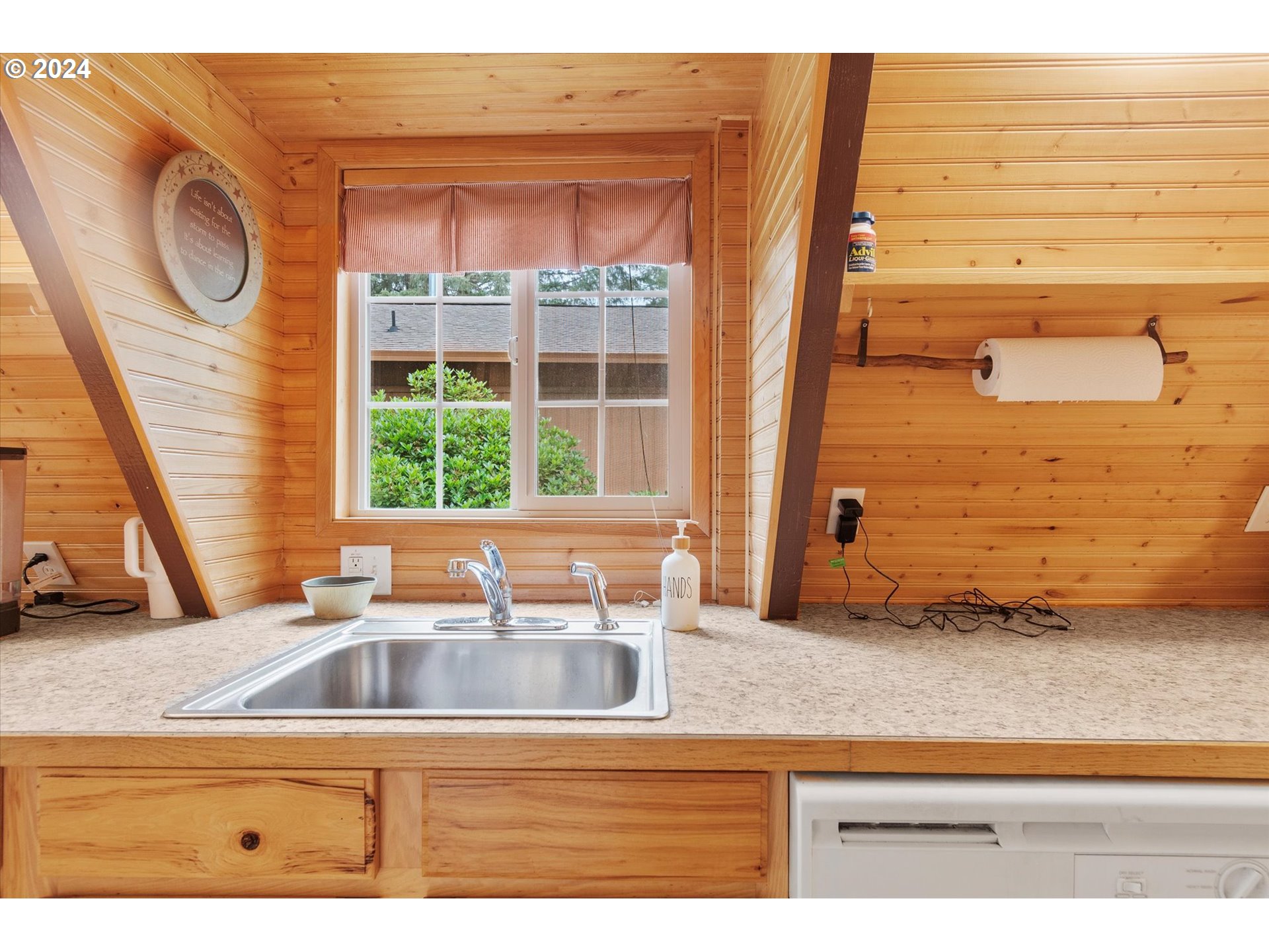 10282 Fieldcrest Drive Birkenfeld, OR 97016 - Photo 12 of 15