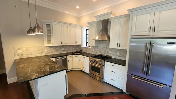 $6,100 | 778 East Broadway, Unit 2, Boston, MA 02127