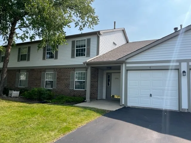 $1,950 | 290 Crestview Drive, Unit C, Wauconda, IL 60084