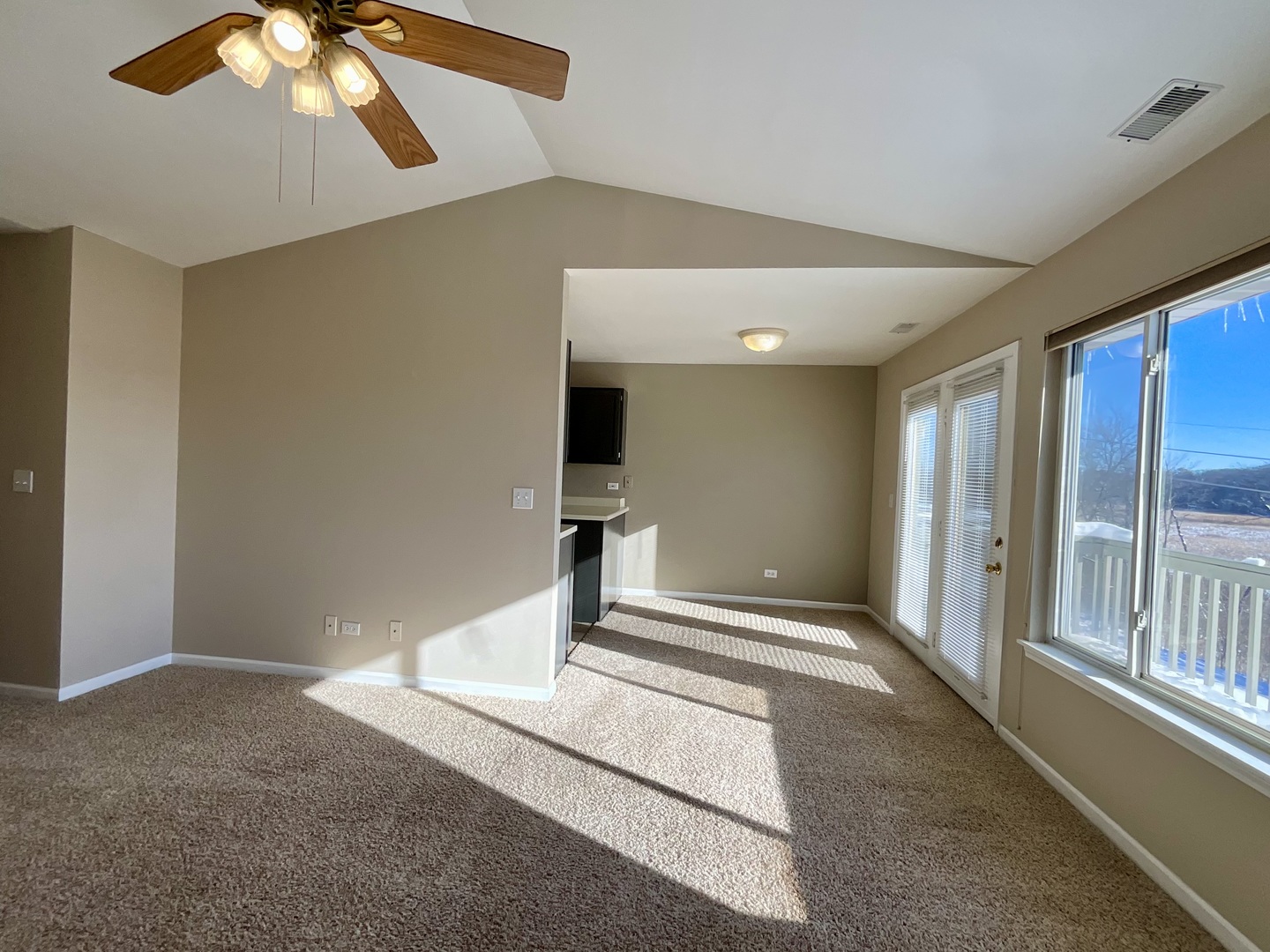 290 Crestview Drive, Unit C Wauconda, IL 60084 - Photo 4 of 14