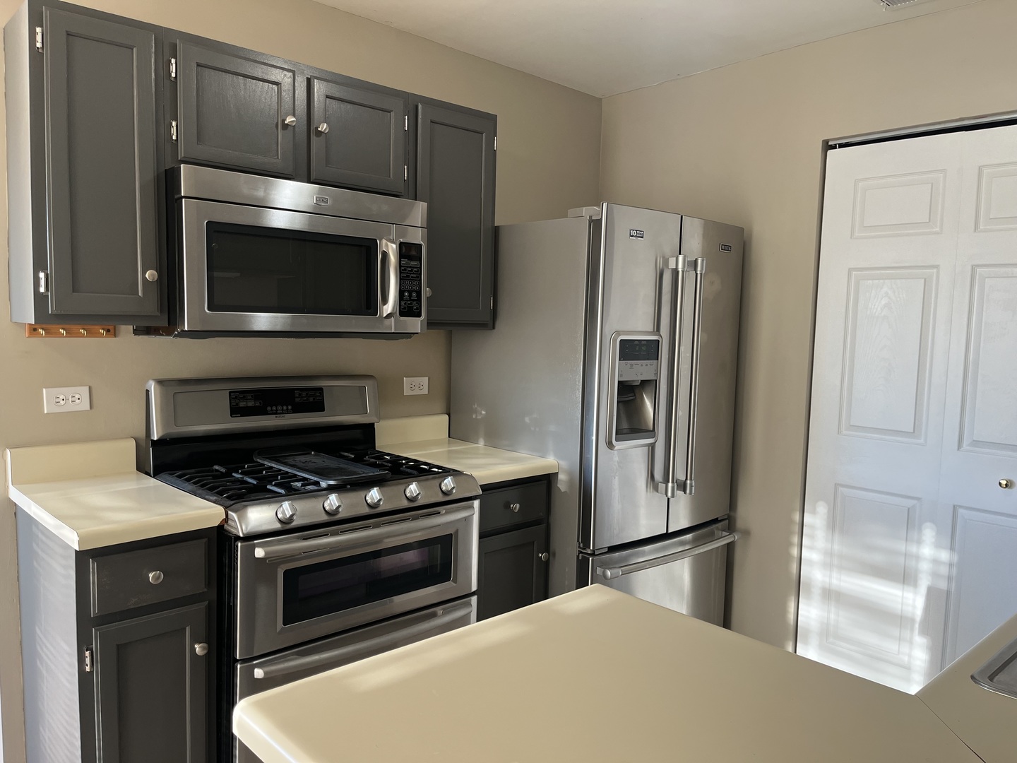 290 Crestview Drive, Unit C Wauconda, IL 60084 - Photo 6 of 14