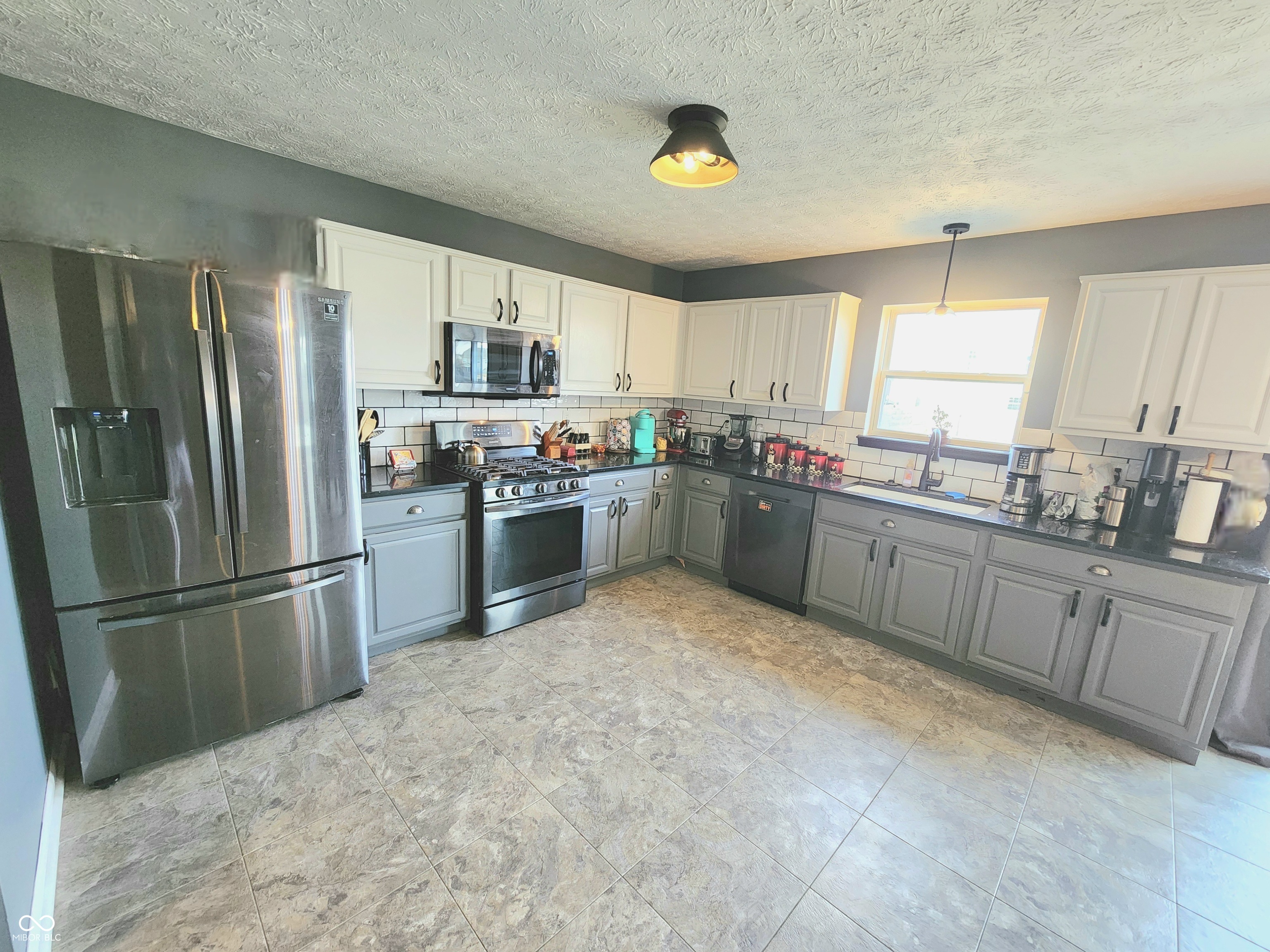 1606 Huntzinger Boulevard Pendleton, IN 46064 - Photo 13 of 39