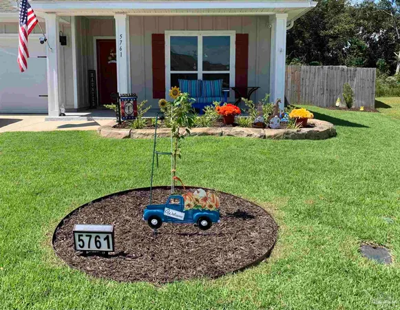 $2,400 | 5761 Danbury Boulevard, Pace, FL 32571