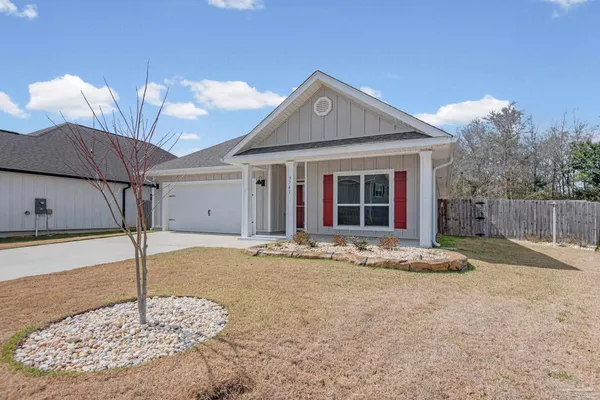 $2,400 | 5761 Danbury Boulevard, Pace, FL 32571