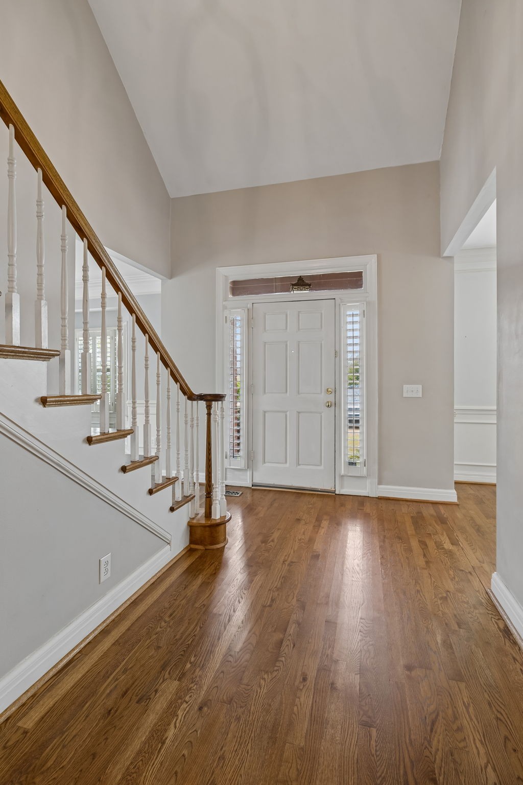 230 Harding Place Nashville, TN 37205 - Photo 6 of 54 a view of an entryway with wooden floor