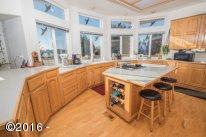 3564 North Bayview Road Waldport, OR 97394 - Photo 4 of 20 TIFF Image (77550)
