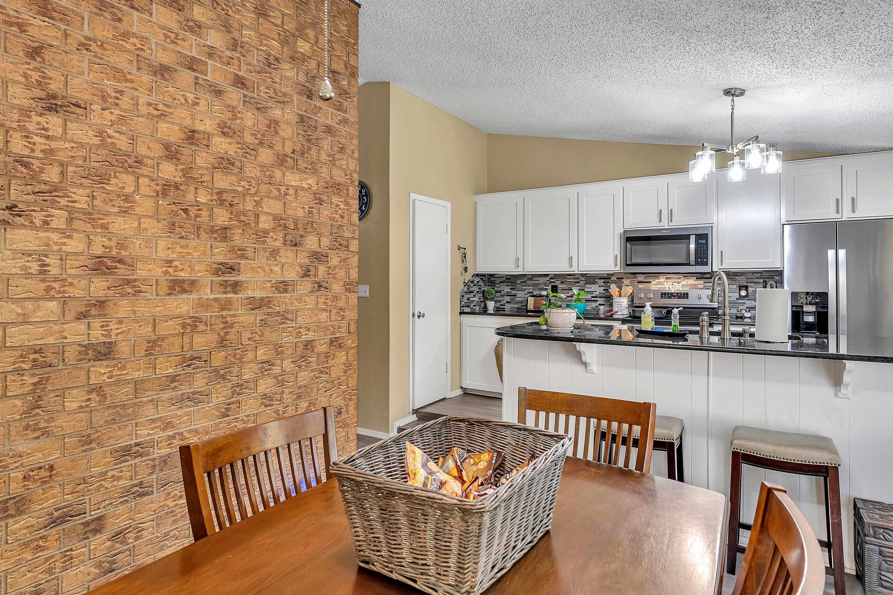21 Cedar Hill Road Longview, TX 75601 - Photo 8 of 37 Gallery Image 8