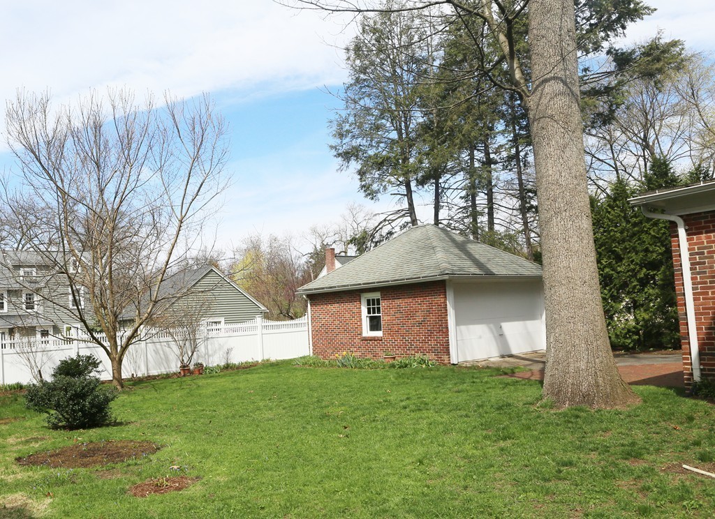 24 Chatham Road Longmeadow, MA 01106 - Photo 13 of 14 Gallery Image 13