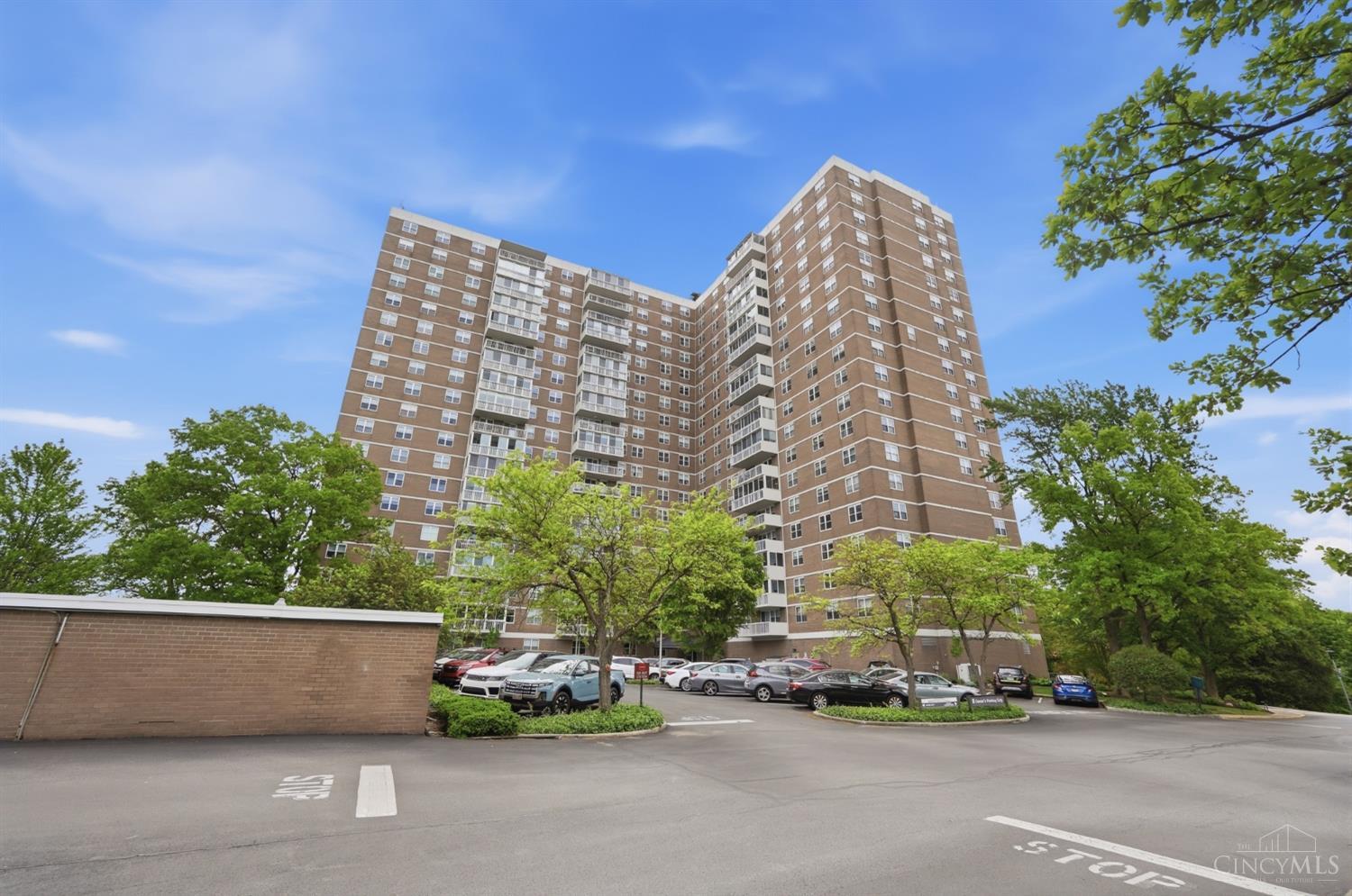 2444 Madison Road, Unit 2002 Cincinnati, OH 45208 - Photo 83 of 86 Gallery Image 83