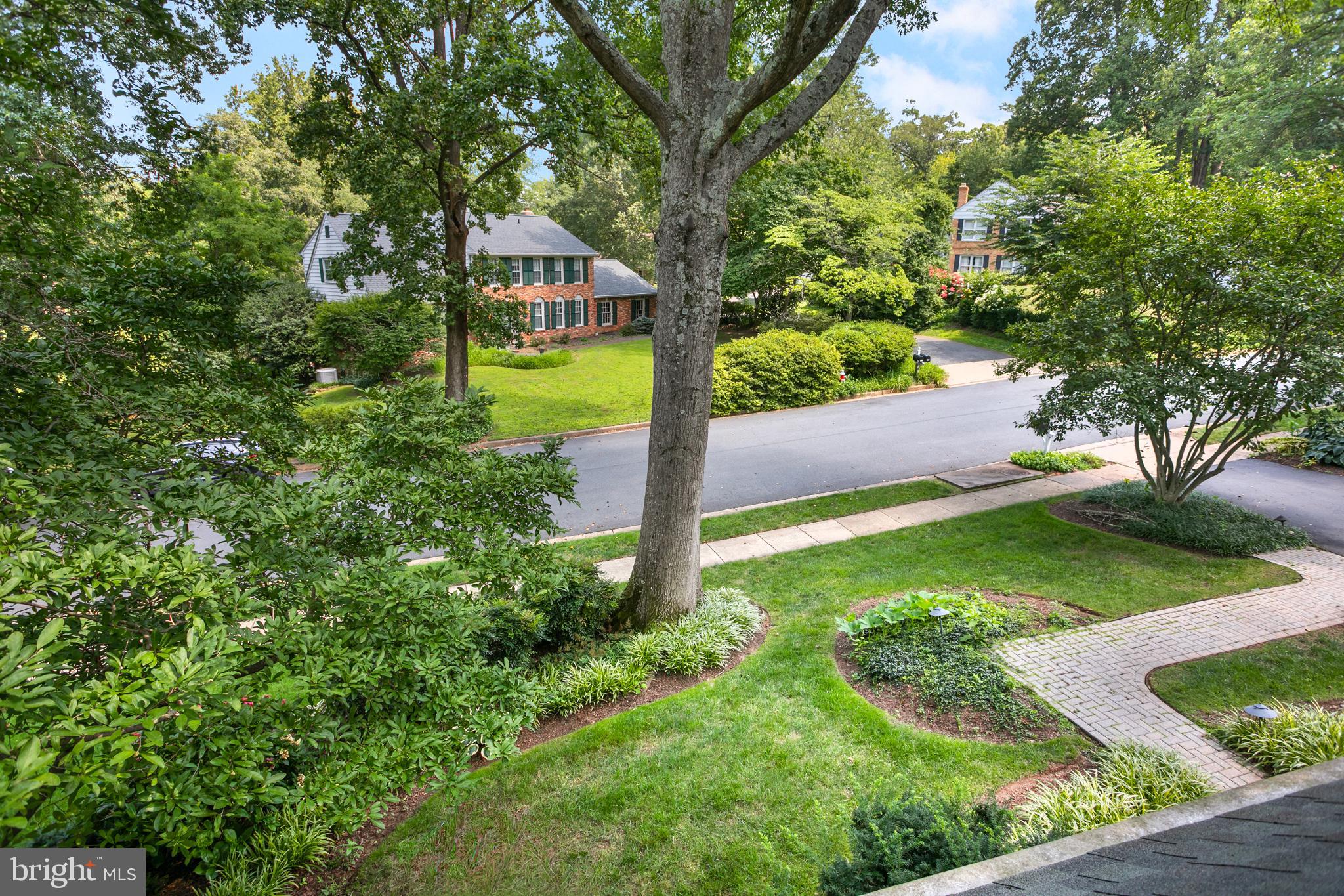 1212 Old Stable Road McLean, VA 22102 - Photo 31 of 33 a view of a garden with an tree